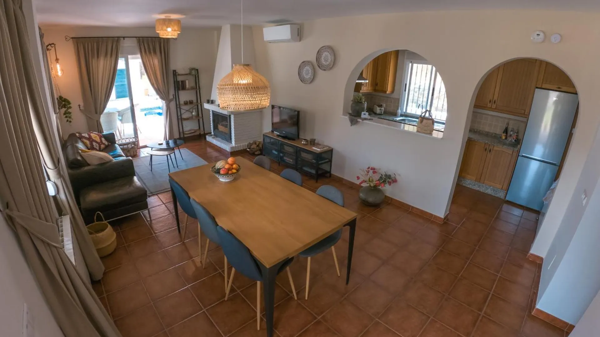 Casa Calmante - Stunning 3-Bedroom Villa With Private Pool Cómpeta